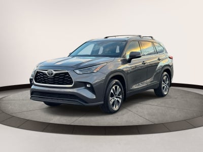 2022 Toyota Highlander XLE AWD (Natl)