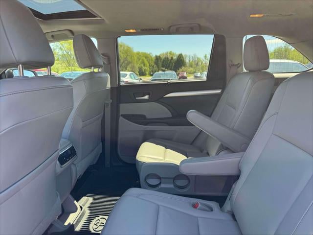 2017 Toyota Highlander XLE V6 AWD (Natl)