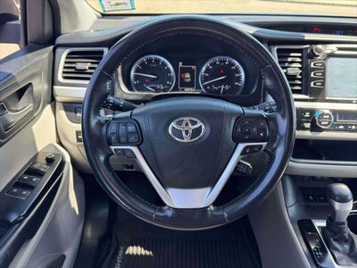 2017 Toyota Highlander XLE V6 AWD (Natl)