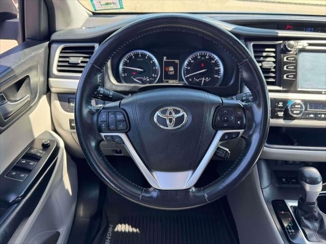 2017 Toyota Highlander XLE V6 AWD (Natl)