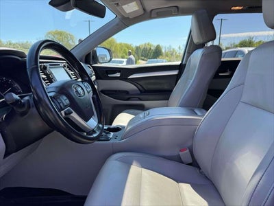 2017 Toyota Highlander XLE V6 AWD (Natl)