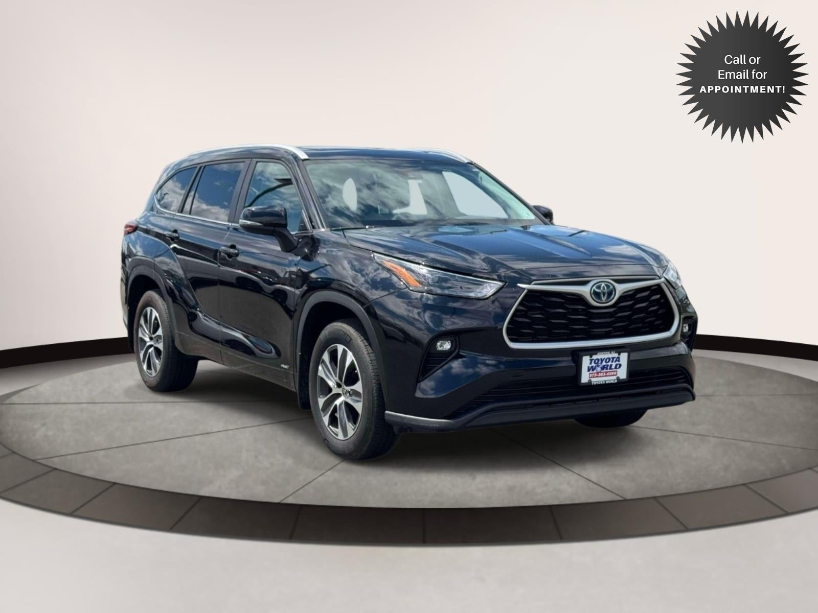 2023 Toyota Highlander Hybrid XLE AWD (Natl)