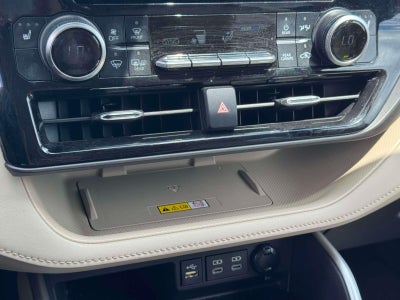 2023 Toyota Highlander Hybrid XLE AWD (Natl)