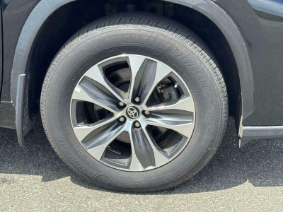 2023 Toyota Highlander Hybrid XLE AWD (Natl)