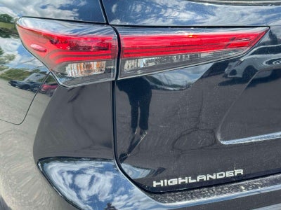 2023 Toyota Highlander Hybrid XLE AWD (Natl)