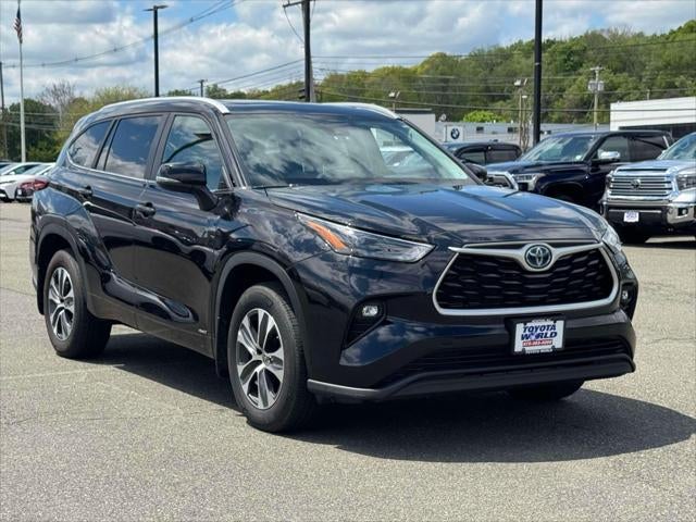 2023 Toyota Highlander Hybrid XLE AWD (Natl)