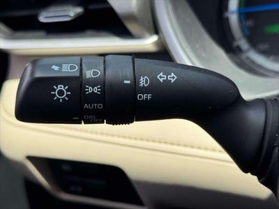 2023 Toyota Highlander Hybrid XLE AWD (Natl)