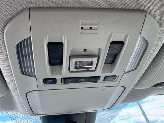 2023 Toyota Highlander Hybrid XLE AWD (Natl)