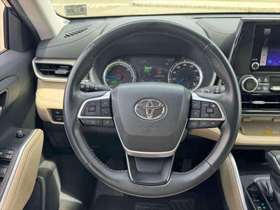 2023 Toyota Highlander Hybrid XLE AWD (Natl)