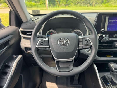 2025 Toyota Highlander Hybrid XLE AWD (Natl)