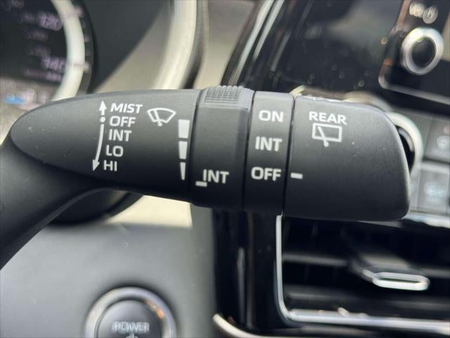 2025 Toyota Highlander Hybrid XLE AWD (Natl)