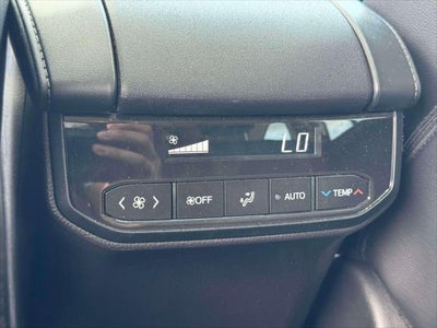2025 Toyota Highlander Hybrid XLE AWD (Natl)