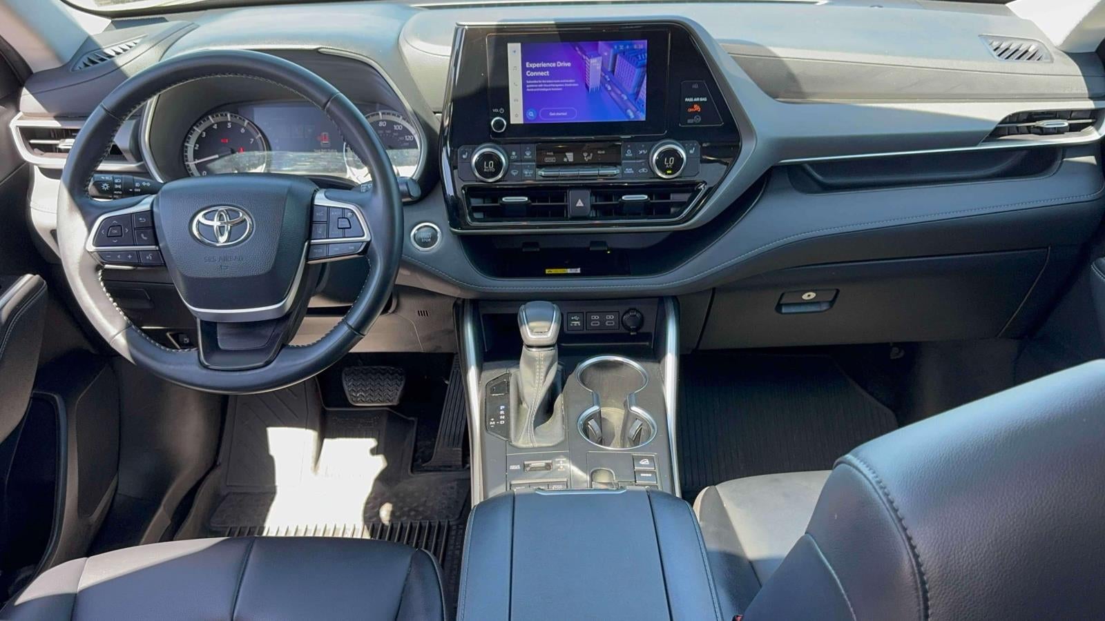 2023 Toyota Highlander XLE AWD (Natl)