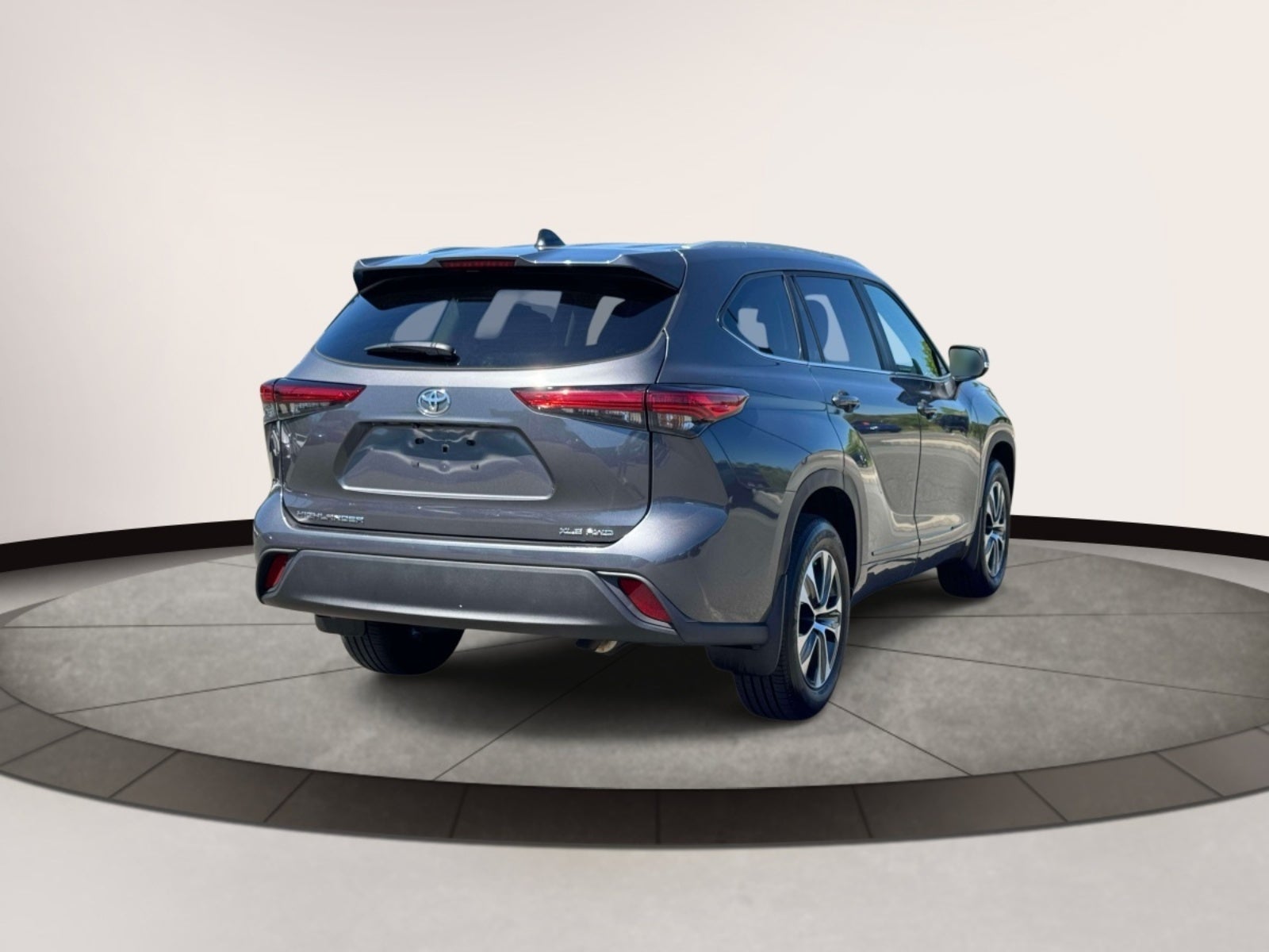 2023 Toyota Highlander XLE AWD (Natl)