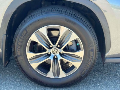 2023 Toyota Highlander XLE AWD (Natl)