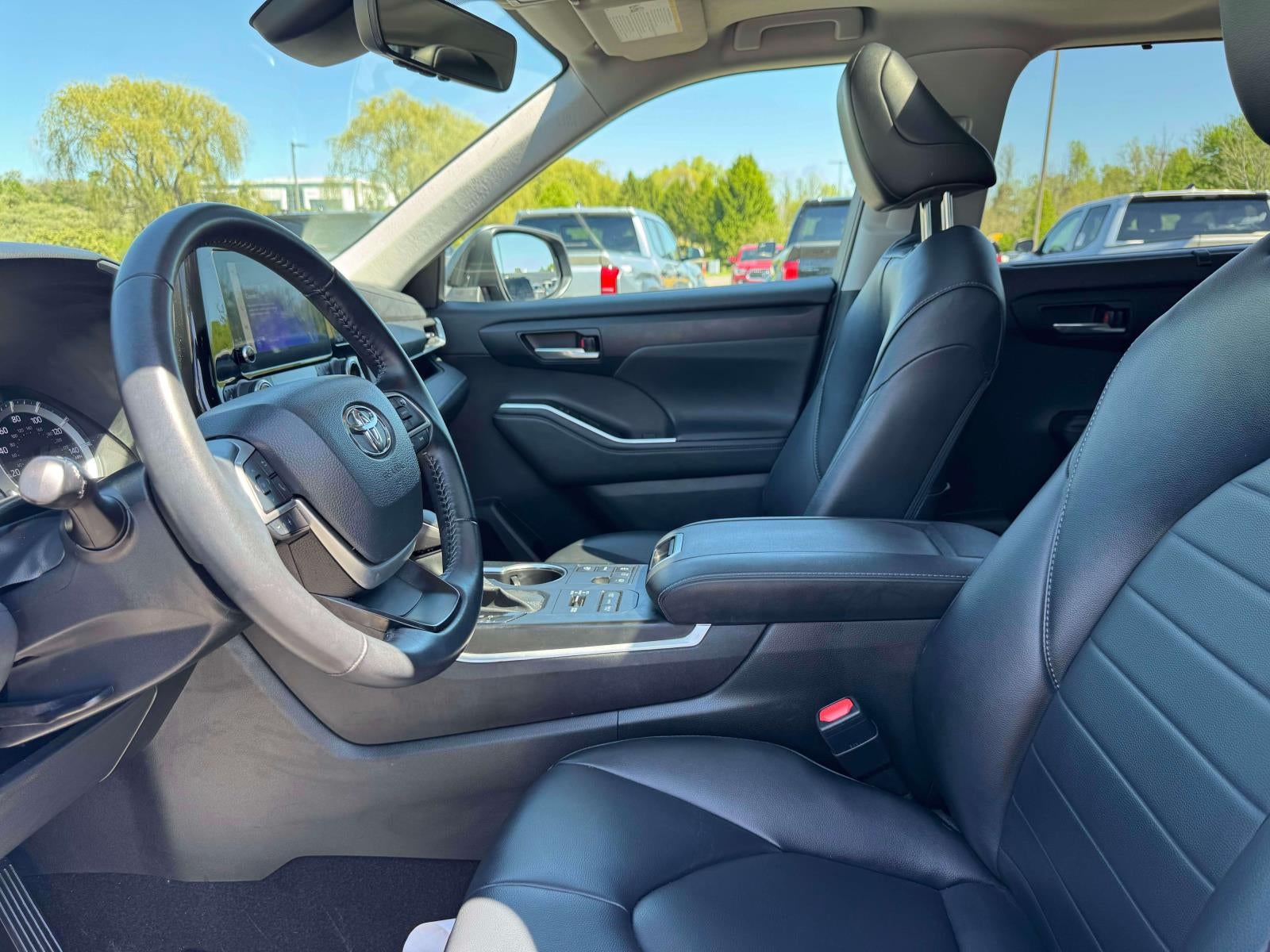 2023 Toyota Highlander XLE AWD (Natl)