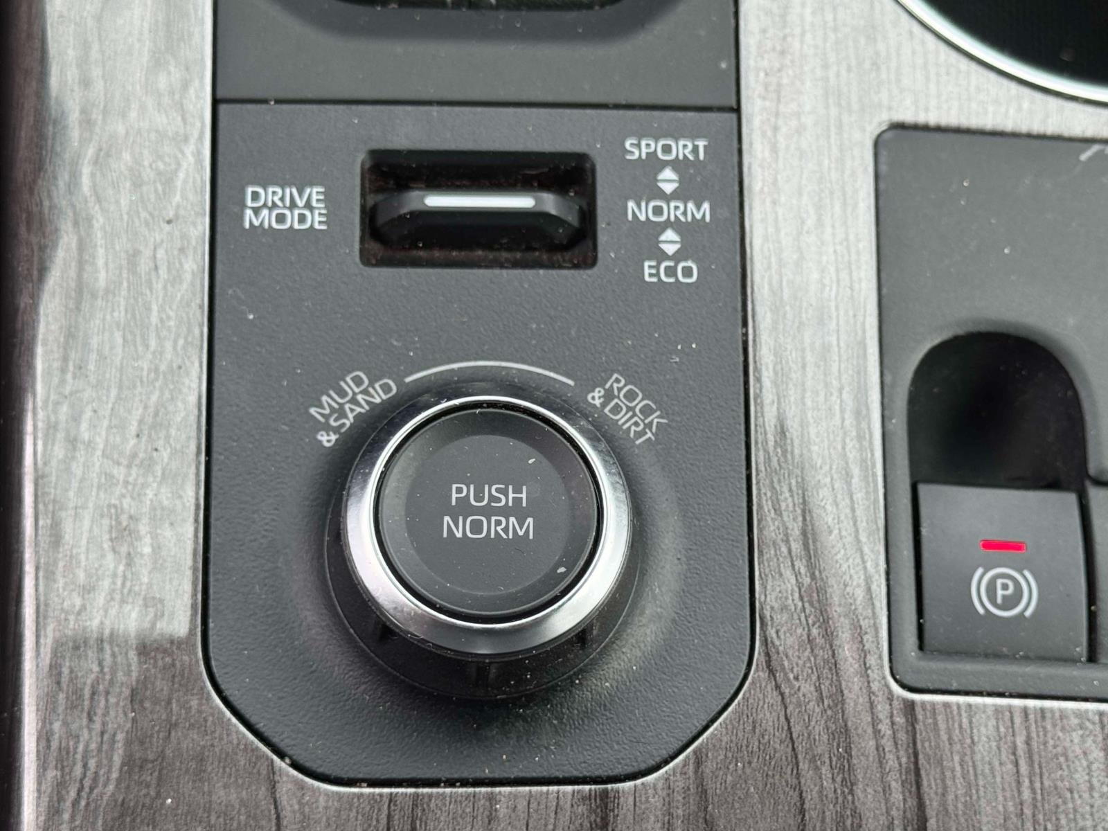 2023 Toyota Highlander L AWD (Natl)