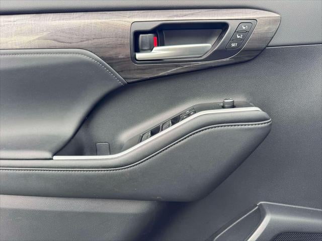2023 Toyota Highlander L AWD (Natl)