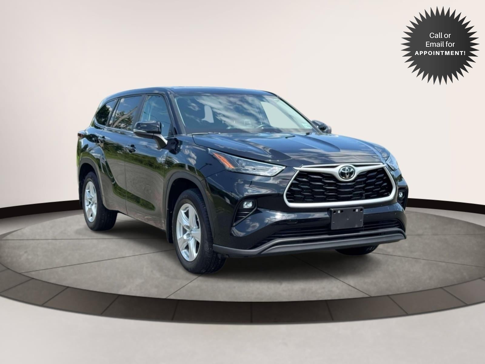 2024 Toyota Highlander LE