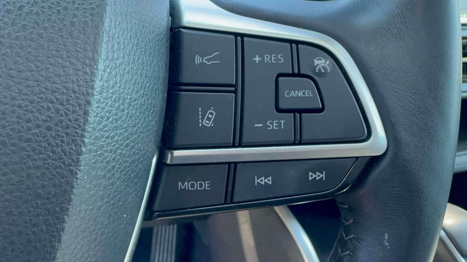 2023 Toyota Highlander XLE AWD (Natl)