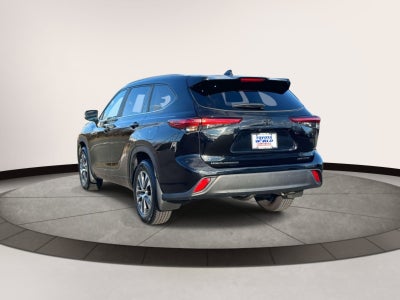 2023 Toyota Highlander XLE AWD (Natl)