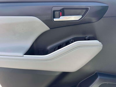 2023 Toyota Highlander XLE AWD (Natl)