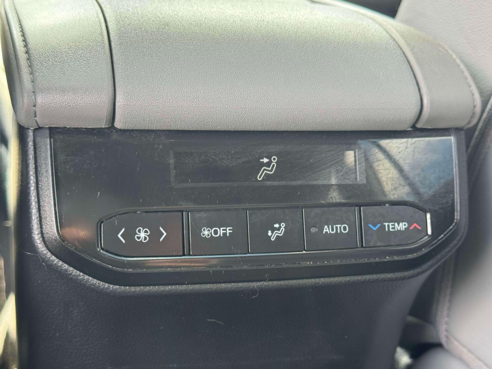 2023 Toyota Highlander XLE AWD (Natl)