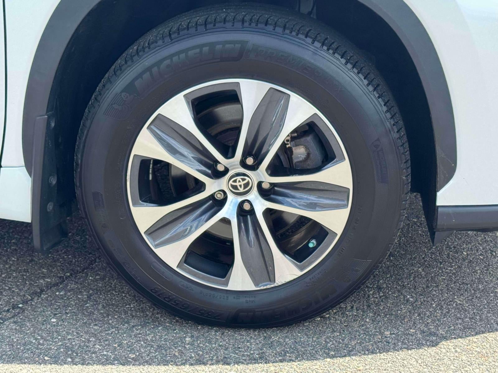 2023 Toyota Highlander XLE AWD (Natl)