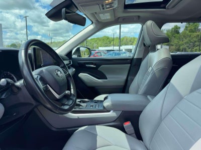 2023 Toyota Highlander XLE AWD (Natl)