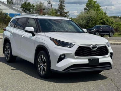 2023 Toyota Highlander XLE AWD (Natl)