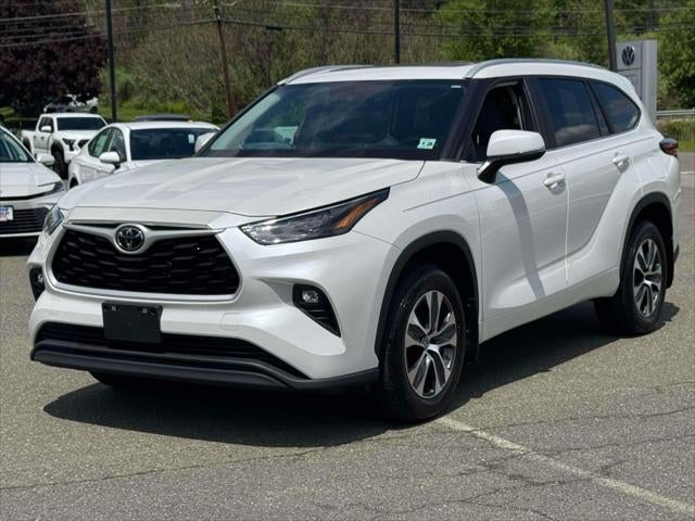 2023 Toyota Highlander XLE AWD (Natl)