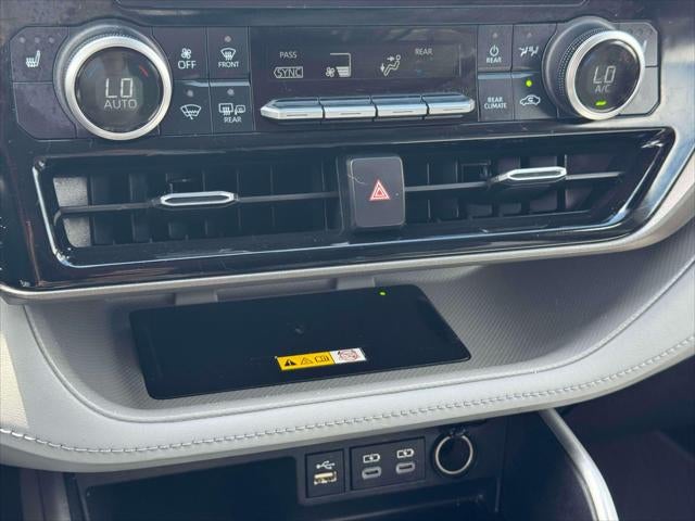2023 Toyota Highlander XLE AWD (Natl)
