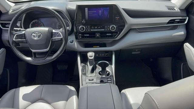 2023 Toyota Highlander XLE AWD (Natl)
