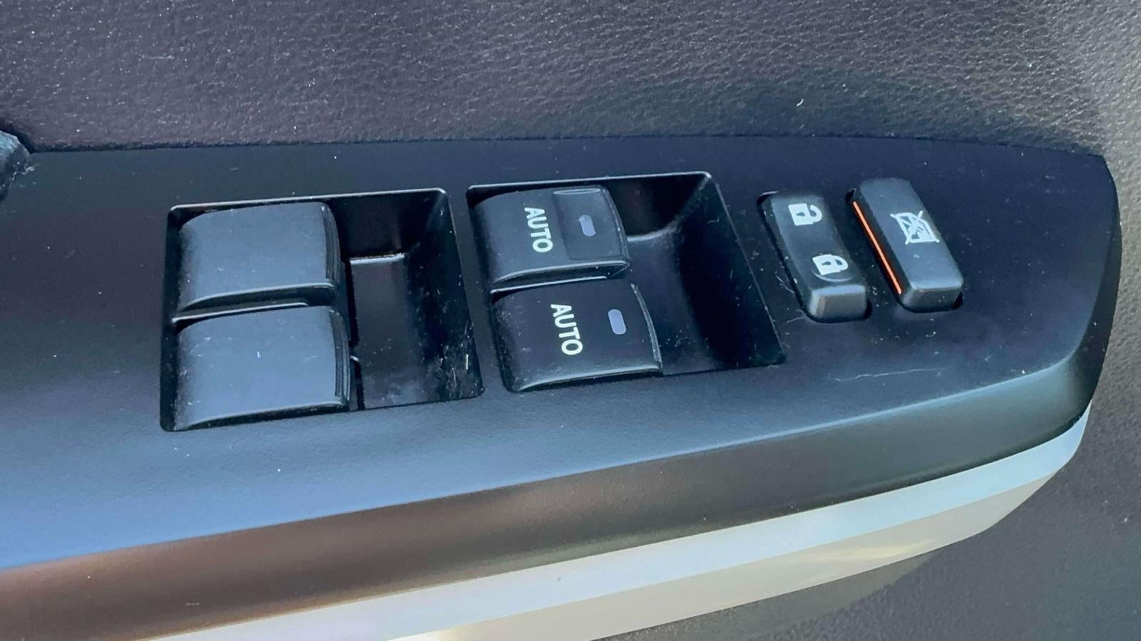 2020 Toyota Tundra 4WD Limited Double Cab 6.5' Bed 5.7L (Natl)