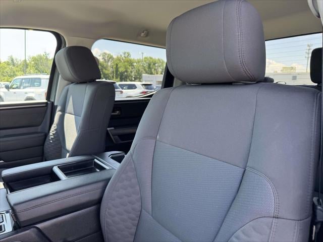 2024 Toyota Tundra 4WD SR5 CrewMax 5.5' Bed (Natl)