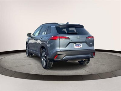 2024 Toyota Corolla Cross XLE 4WD (Natl)
