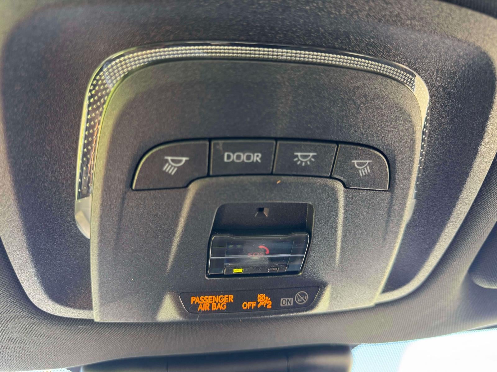 2023 Toyota Crown XLE AWD (Natl)