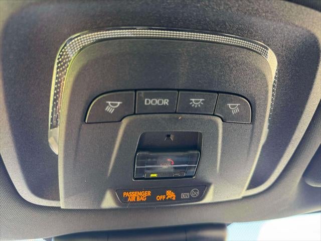 2023 Toyota Crown XLE AWD (Natl)