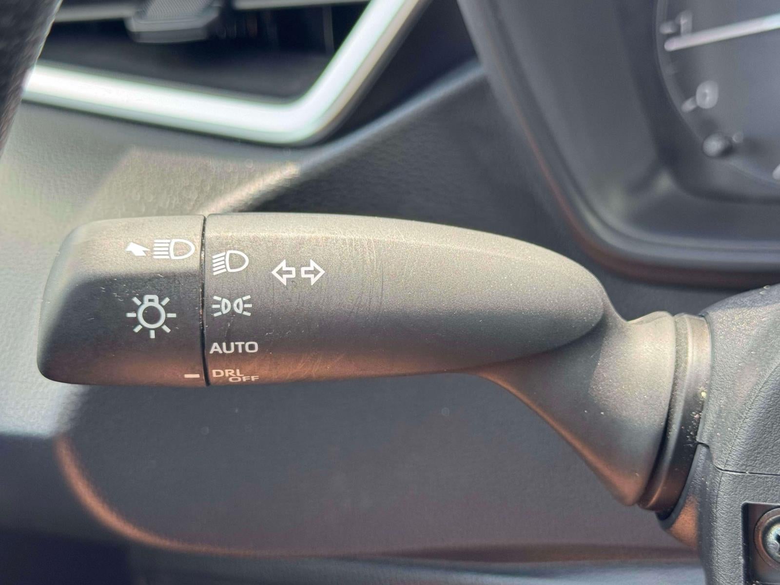 2023 Toyota Corolla LE CVT (Natl)