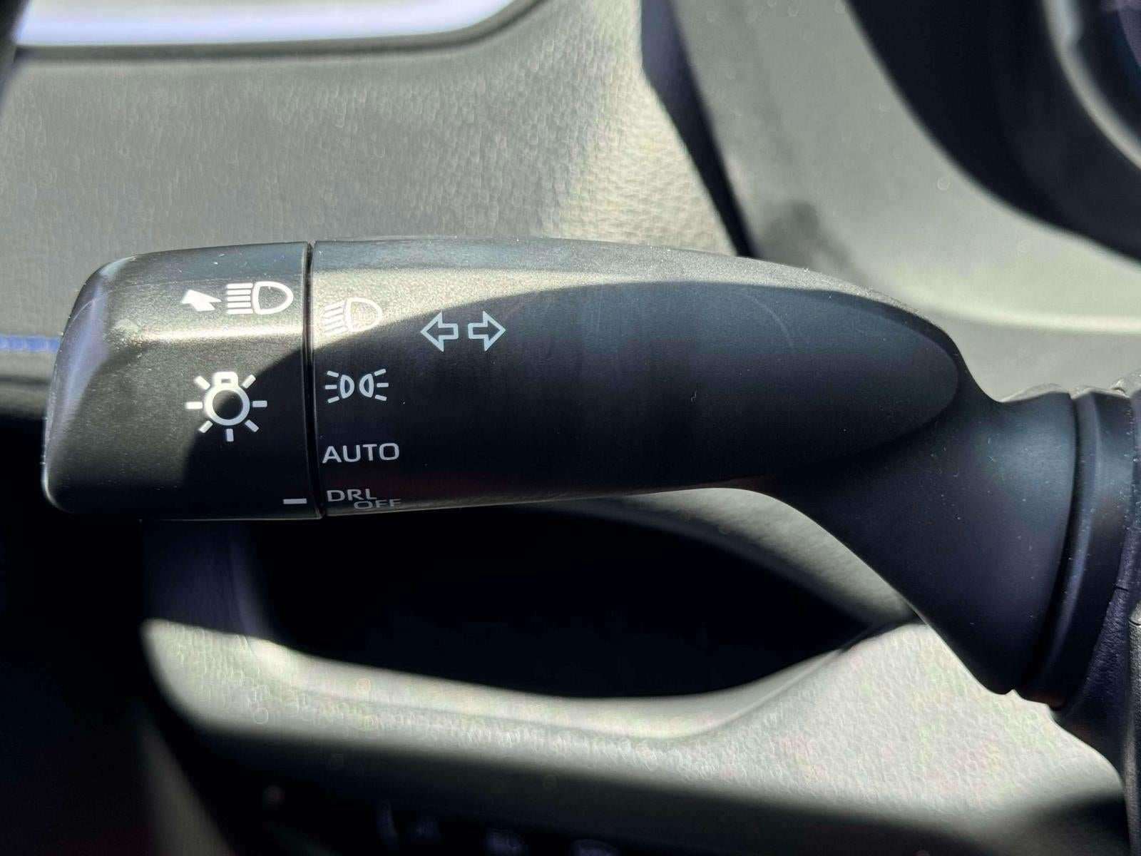 2023 Toyota RAV4 Hybrid SE AWD (Natl)
