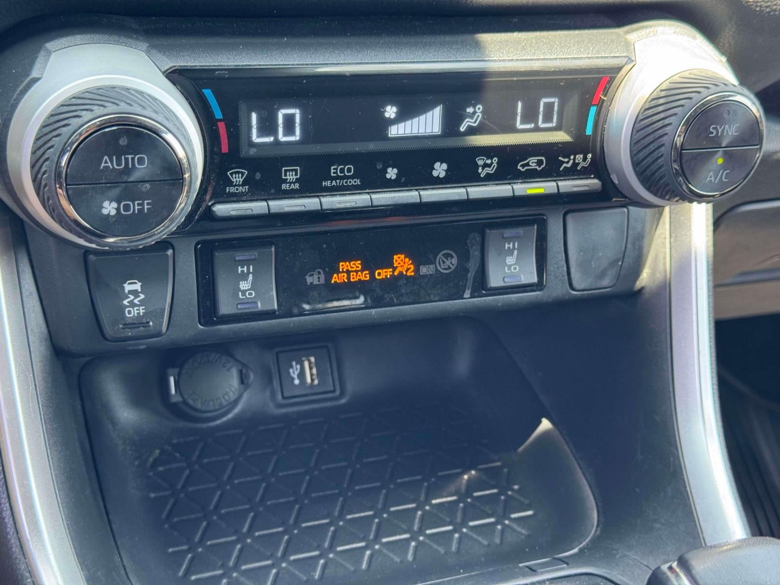 2023 Toyota RAV4 Hybrid SE AWD (Natl)