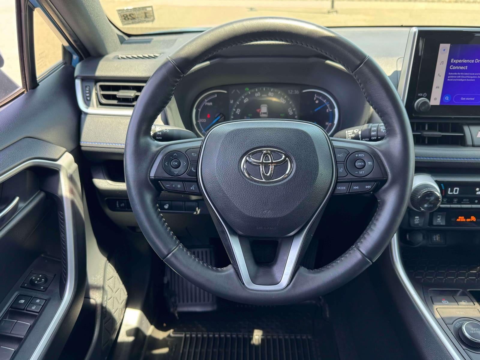 2023 Toyota RAV4 Hybrid SE AWD (Natl)
