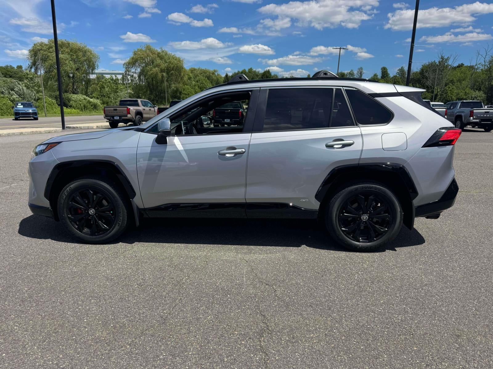 2024 Toyota RAV4 Hybrid SE AWD (Natl)