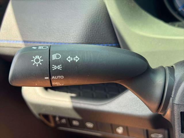 2024 Toyota RAV4 Hybrid SE AWD (Natl)
