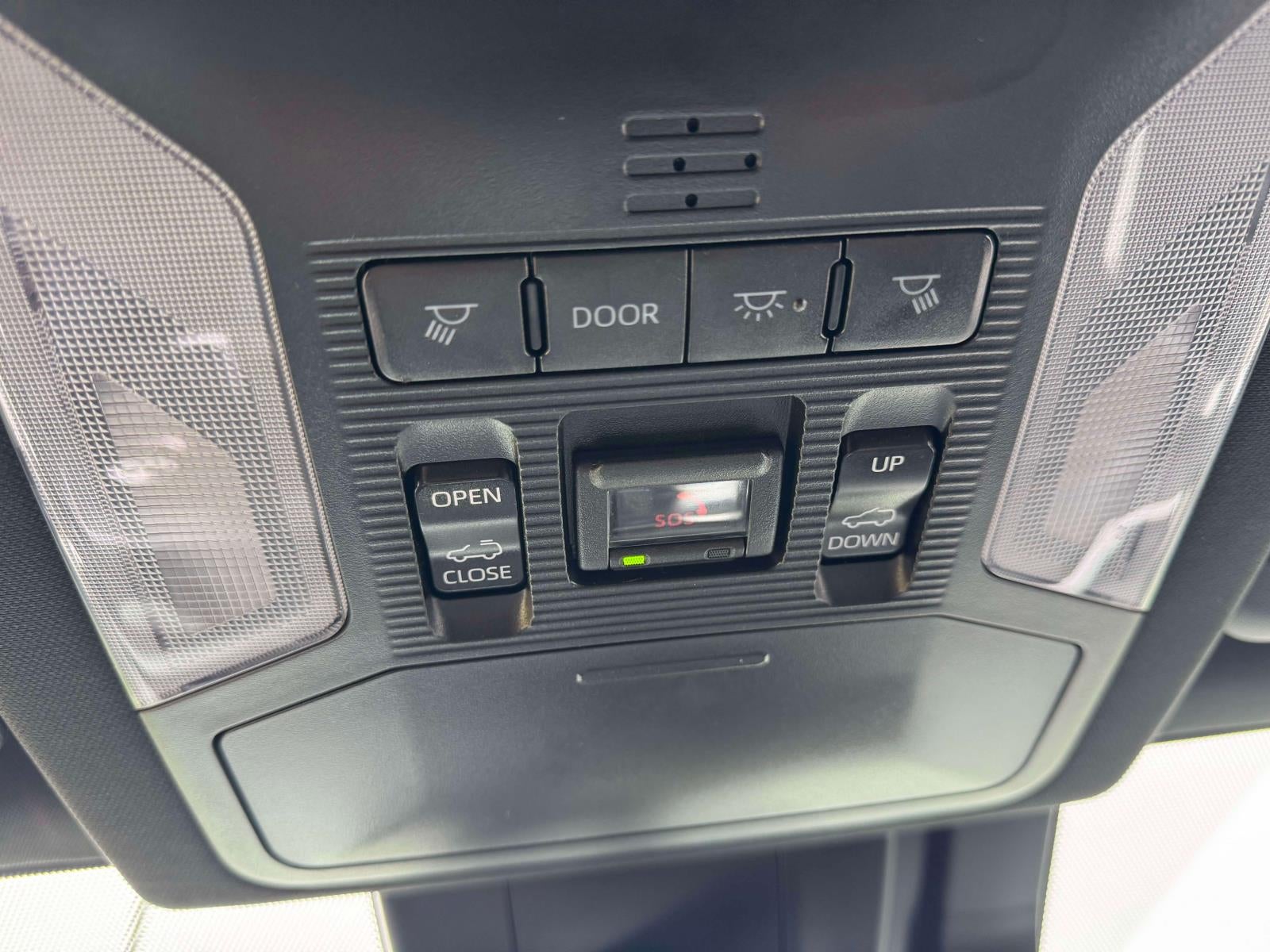 2022 Toyota RAV4 Prime SE (Natl)