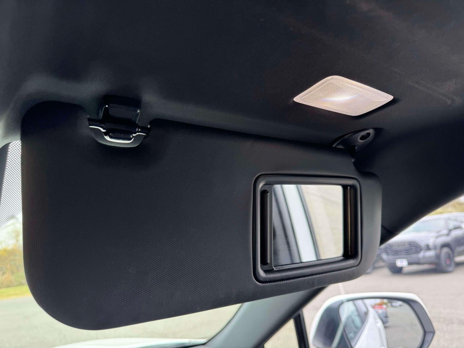 2022 Toyota RAV4 Prime SE (Natl)