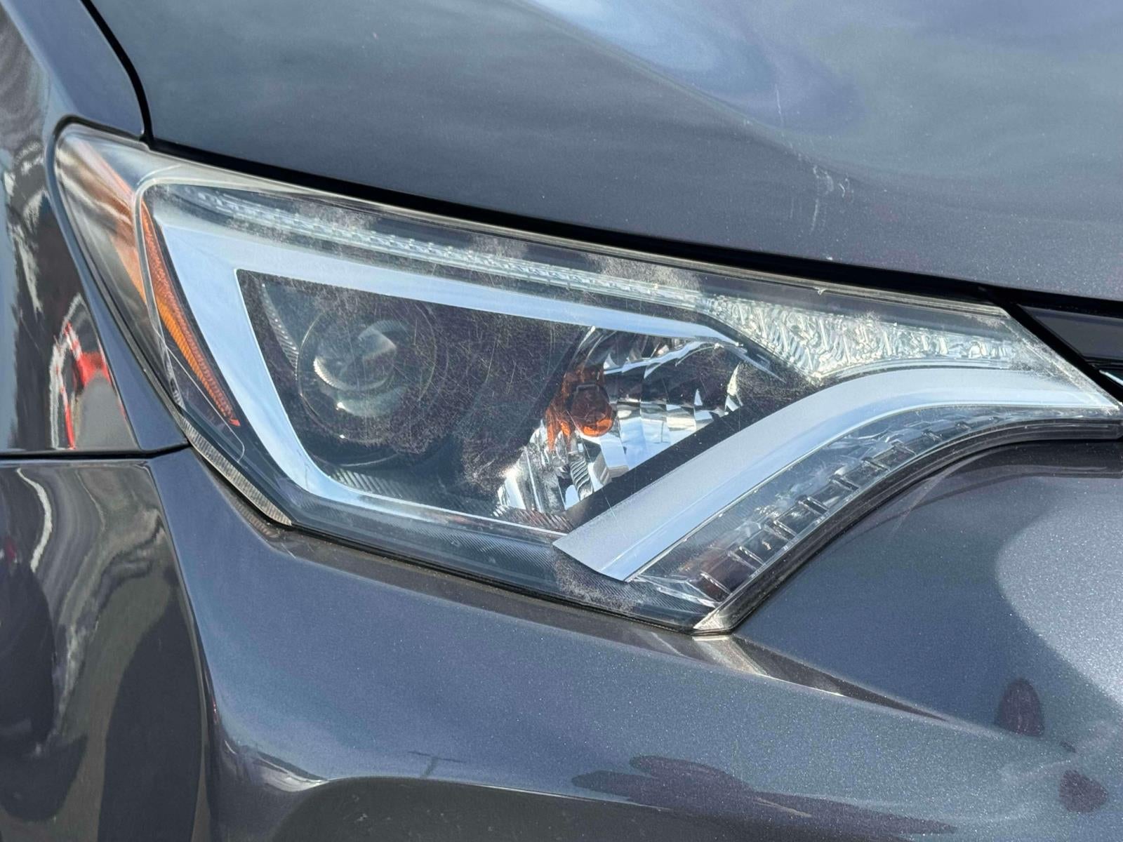 2018 Toyota RAV4 LE AWD (Natl)