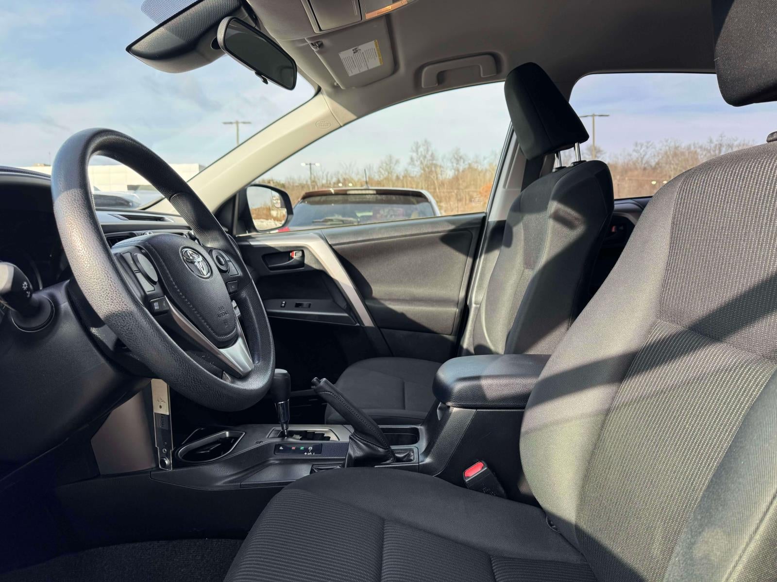 2018 Toyota RAV4 LE AWD (Natl)