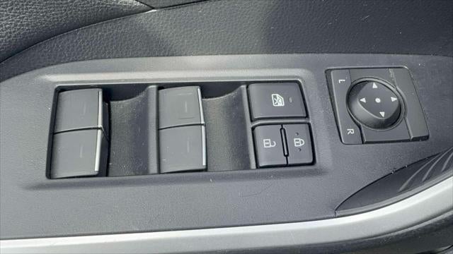 2023 Toyota RAV4 Hybrid XLE AWD (Natl)