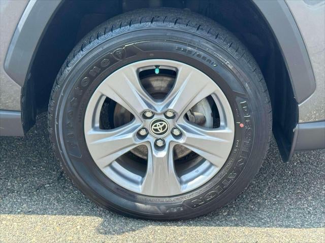 2023 Toyota RAV4 Hybrid XLE AWD (Natl)